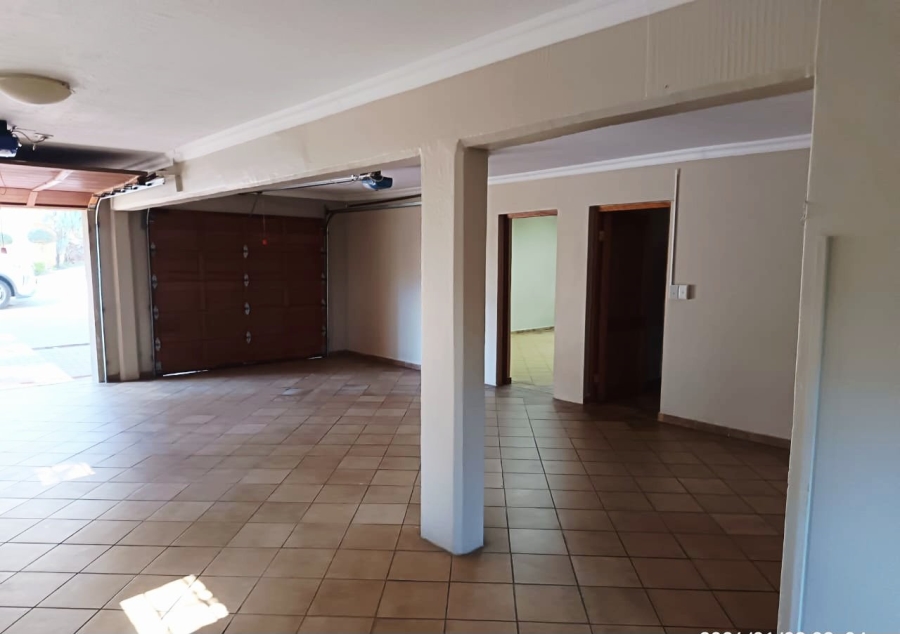 3 Bedroom Property for Sale in Wilkoppies North West